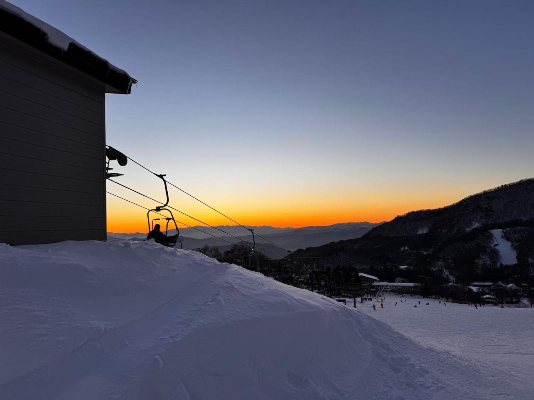 Snowfall Meteor 飛雪流星 Kaminoyama Εξωτερικό φωτογραφία